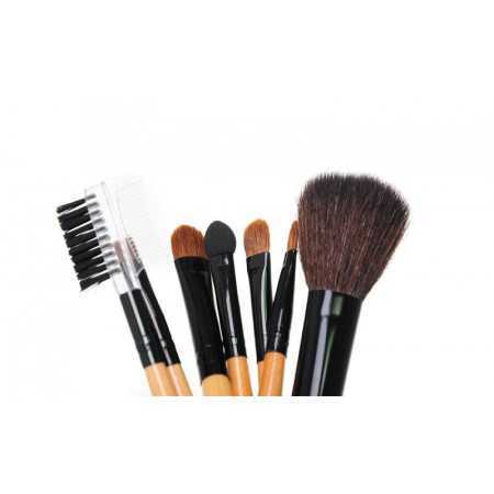 Set de brochas de maquillaje 7 elementos estuche negro 